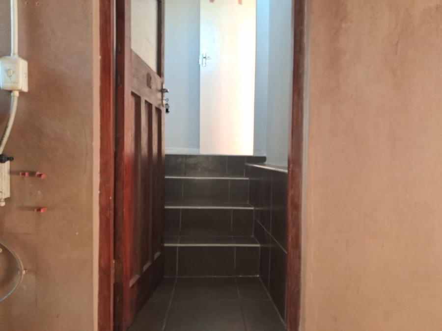 To Let 1 Bedroom Property for Rent in Quigney Eastern Cape